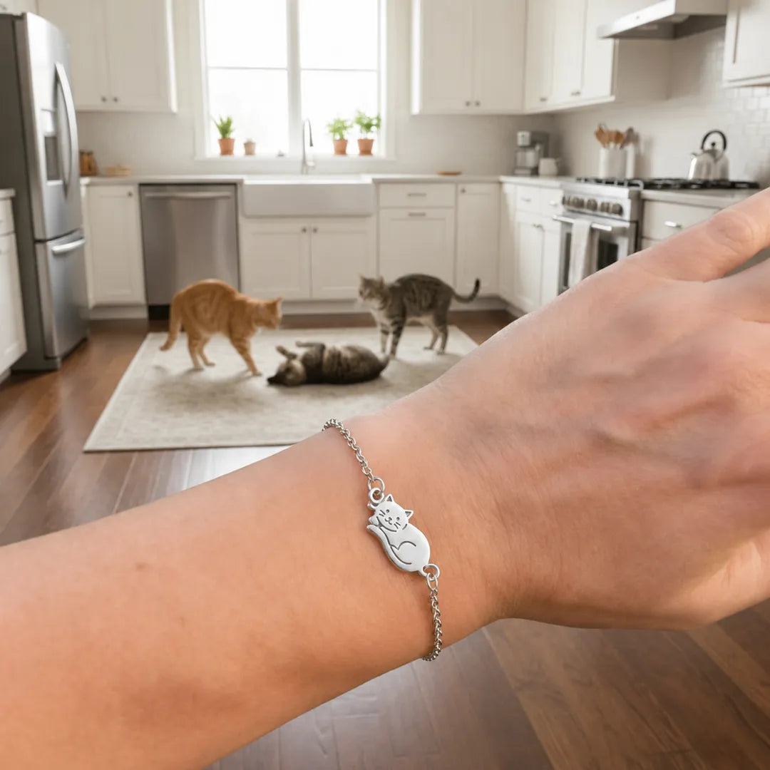 Cat Free Golden Retriever Bracelet